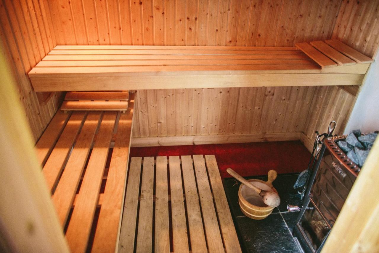Snowdonia Shepherds' Huts Конви Экстерьер фото