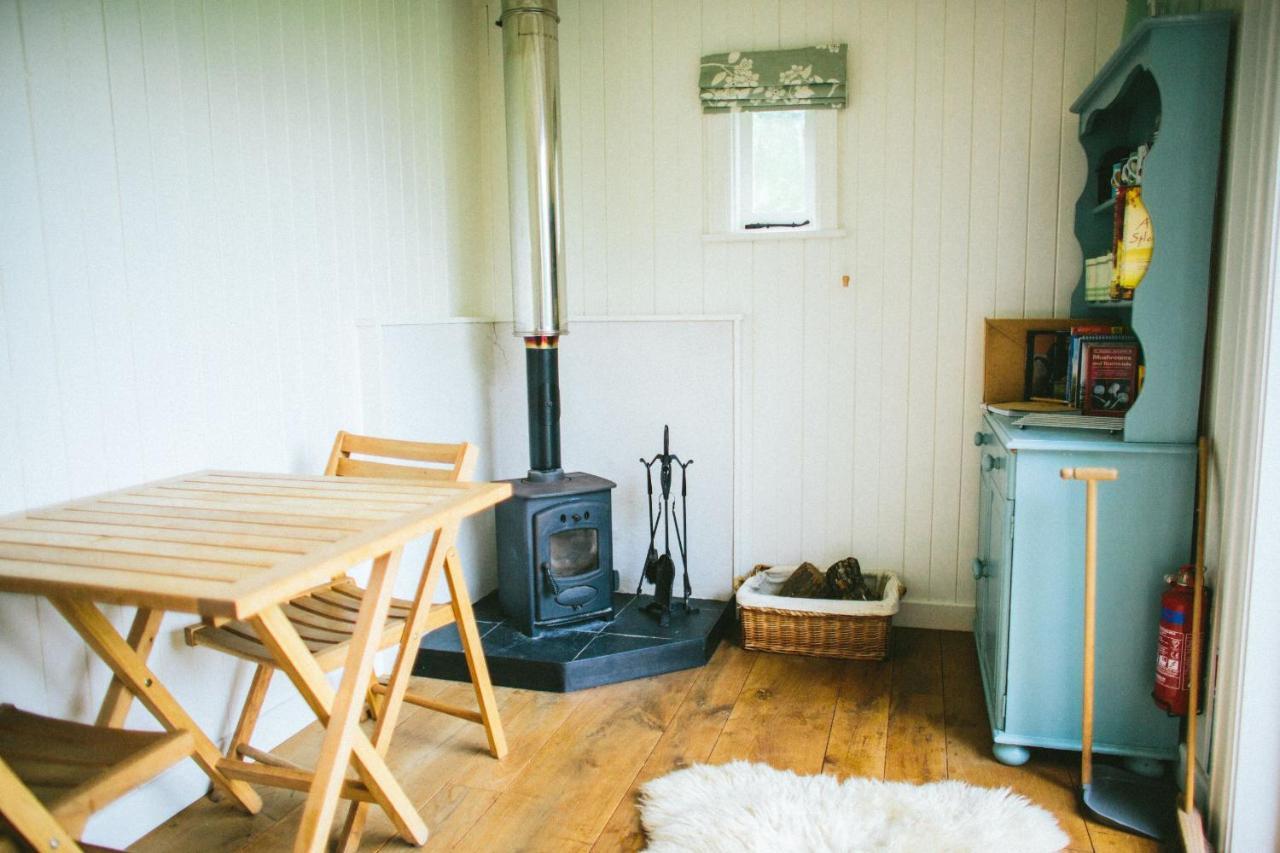 Snowdonia Shepherds' Huts Конви Экстерьер фото